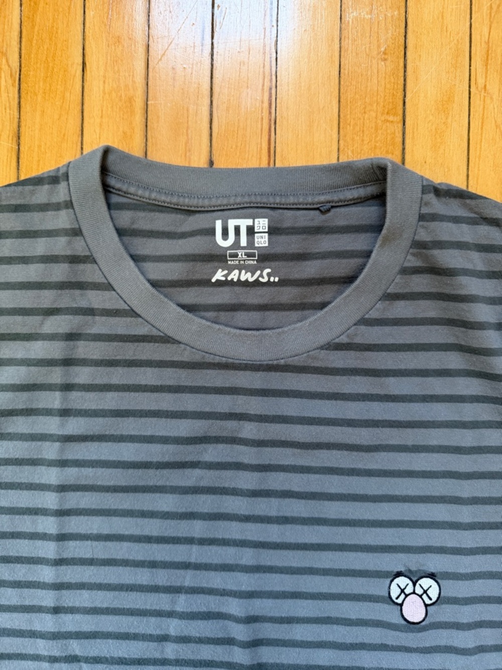KAWS x Uniqlo BFF Striped Tee Dark Grey Unisex Sz. XL - Picture 4 of 7
